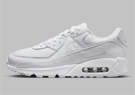 Amazon.com: White Nike Air Max